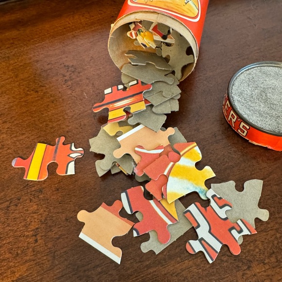🦃 3/$12 🌲 till 12/18 🌲 VINTAGE FOLGERS COFFEE PUZZLE - 56 piece - - Picture 4 of 8
